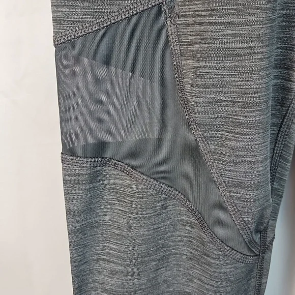 Women's Member's Mark Small Compression Athletic Ankle Leggings with Pockets T10 - Picture 5 of 6